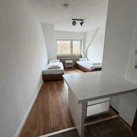 Ruhiges 1 In Zentraler Lage *