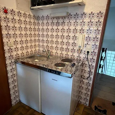 Ruhiges 1 In Zentraler Lage *