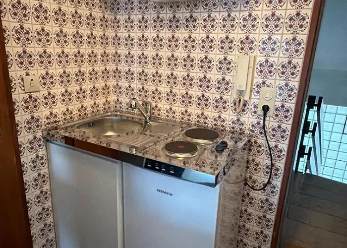 Ruhiges 1 In Zentraler Lage *